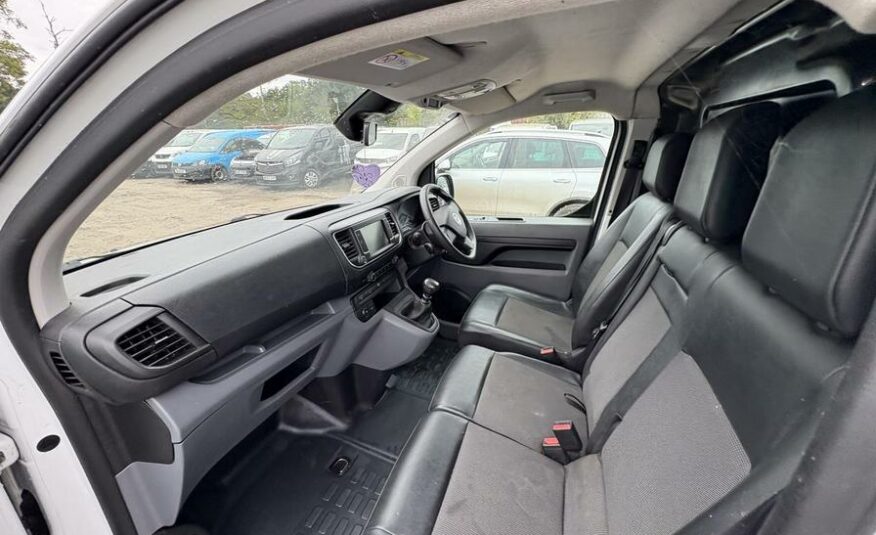 2020 Vauxhall Vivaro Vivaro 2900 Sportive S/S – DU70XMA