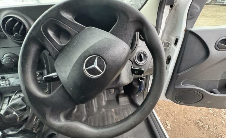 2017 Mercedes-Benz Citan – Model: Citan 109 CDi BlueEfficiency – YF17OBZ