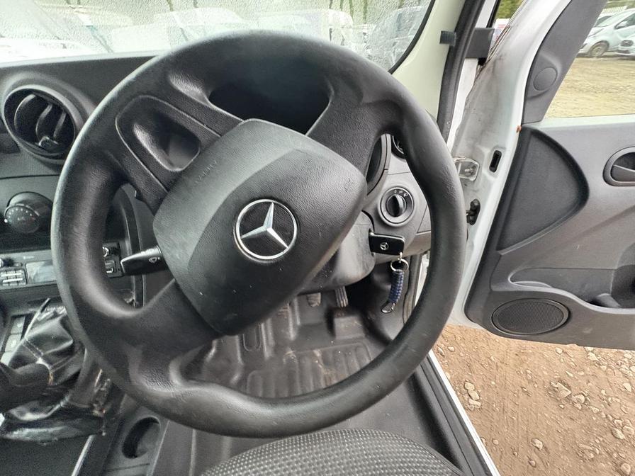 2017 Mercedes-Benz Citan – Model: Citan 109 CDi BlueEfficiency – YF17OBZ