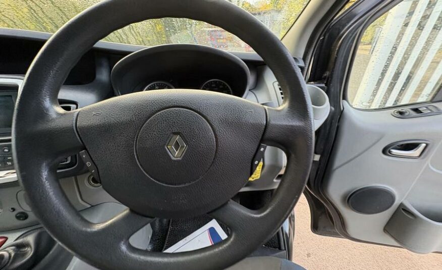 2014 Renault Trafic Trafic LL29 Sport DCI – YJ64BXO