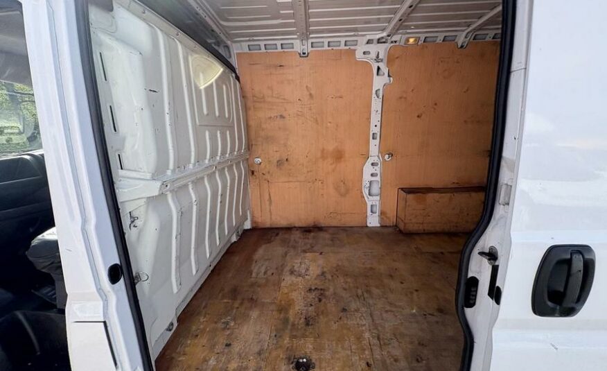 2022 Peugeot Boxer Boxer 335 Professional L2H2 Blue HDi – NL22BLX