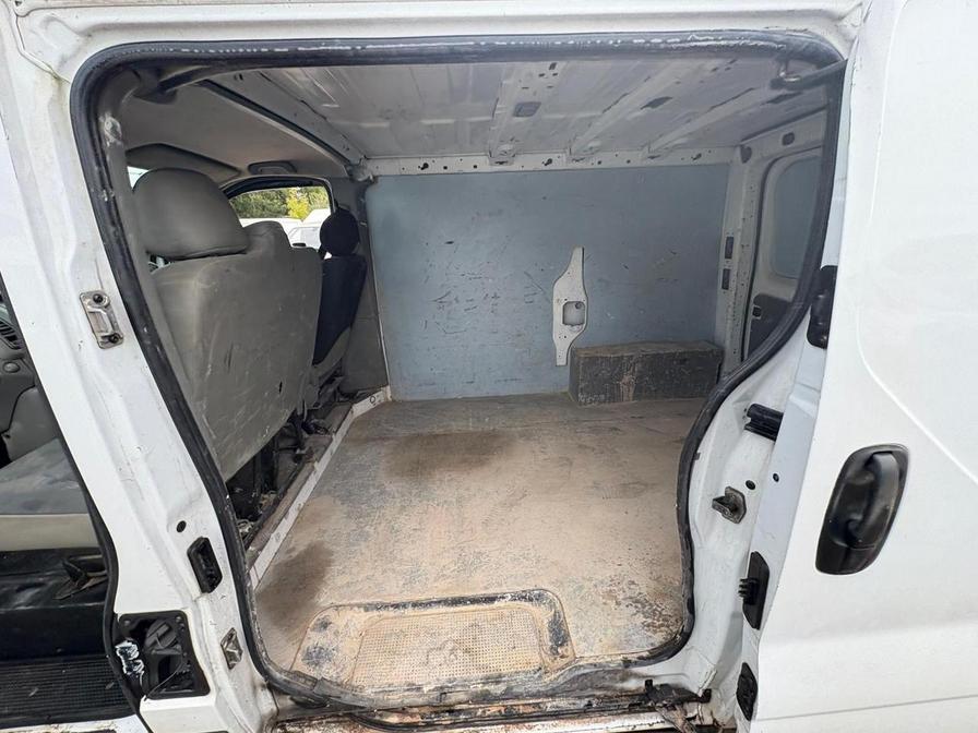 2007 Vauxhall Vivaro Vivaro 2700 CDTI SWB – YD57VWC