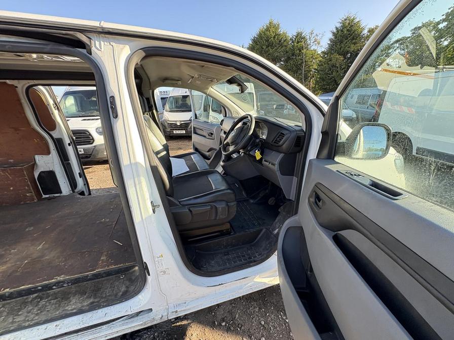 2019 Vauxhall Vivaro Vivaro 2900 Dynamic S/S – DS69HVE