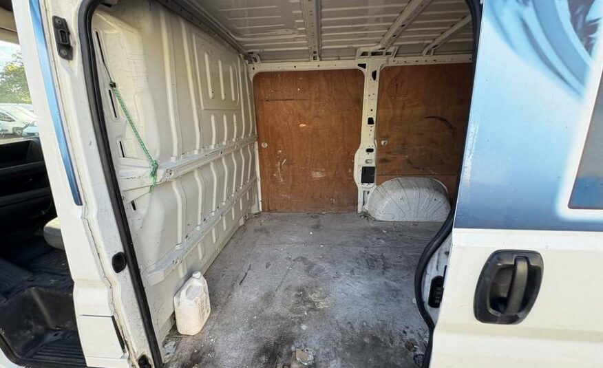 2013 Peugeot Boxer Boxer 333 L1H1 HDi – CK63FUY