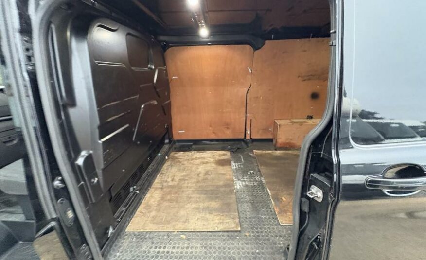 2020 Ford Transit Custom – Model: Transit Custom 300 Limited EcoBlue – HW70UVM
