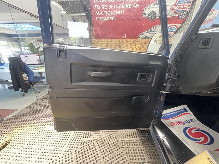 2010 Land Rover Defender 90 – Model: Defender 90 Hard Top TD – PY60AAE