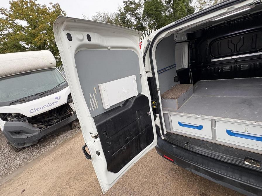 2016 Vauxhall Combo – Model: Combo 2000 L1H1 CDTi S/S ecoFLEX – EN16VSD