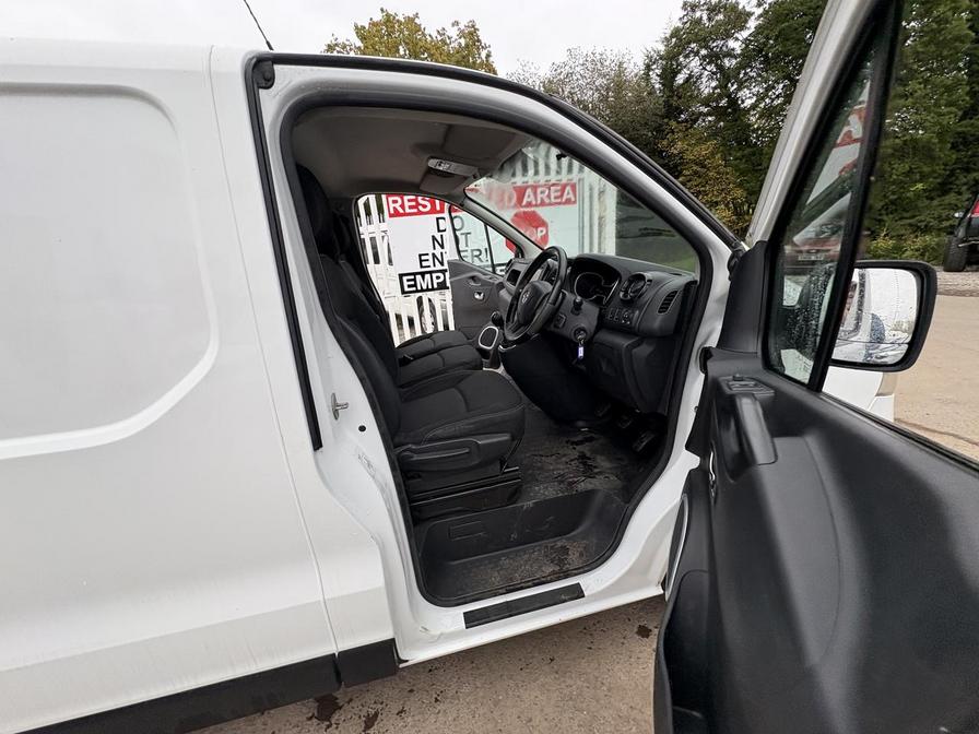 2018 Vauxhall Vivaro – Model: Vivaro 2900 Sportive CDTi – DN68EZS