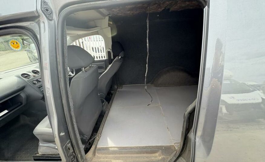 2014 Volkswagen Caddy Caddy C20 Highline TDI BlueMotion Technology Semi-Auto – LR14XKH