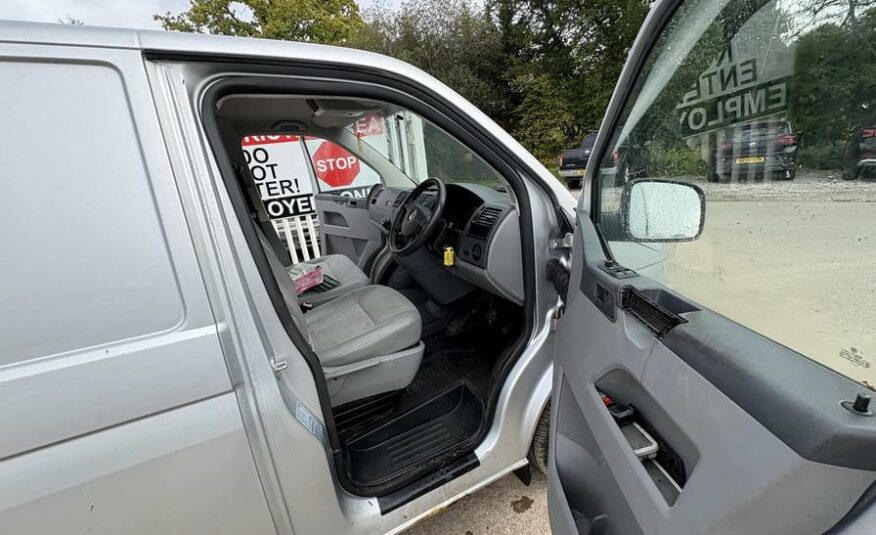 2007 Volkswagen Transporter Transporter T30 130 TDI LWB – CX57VXB