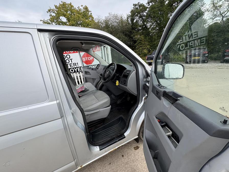 2007 Volkswagen Transporter Transporter T30 130 TDI LWB – CX57VXB