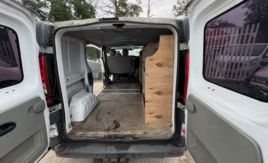 2011 Vauxhall Vivaro Vivaro  2900 CDTI SWB – YJ11FZT