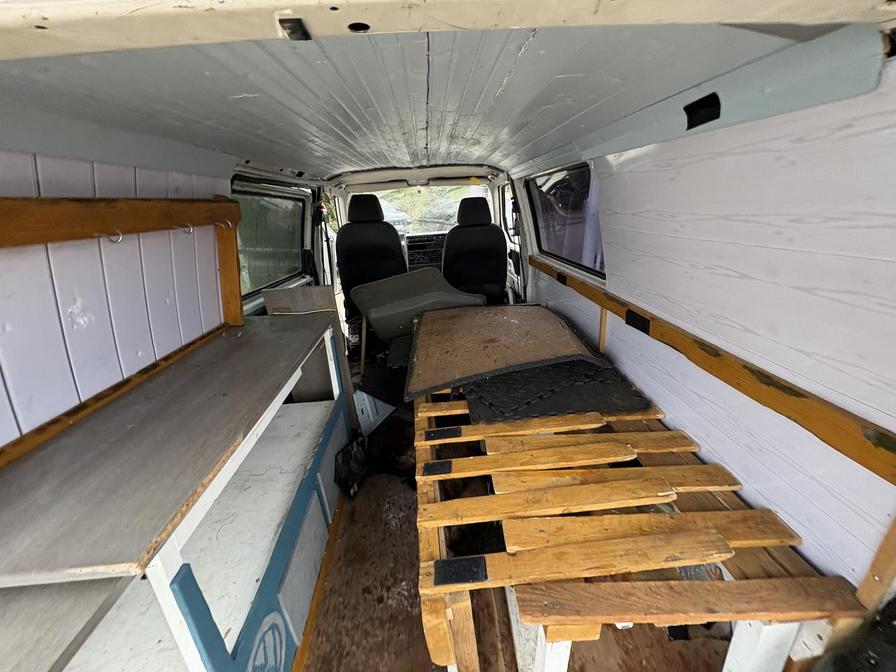 1997 Volkswagen Transporter – Model: 1000 TD SWB – R507UAN