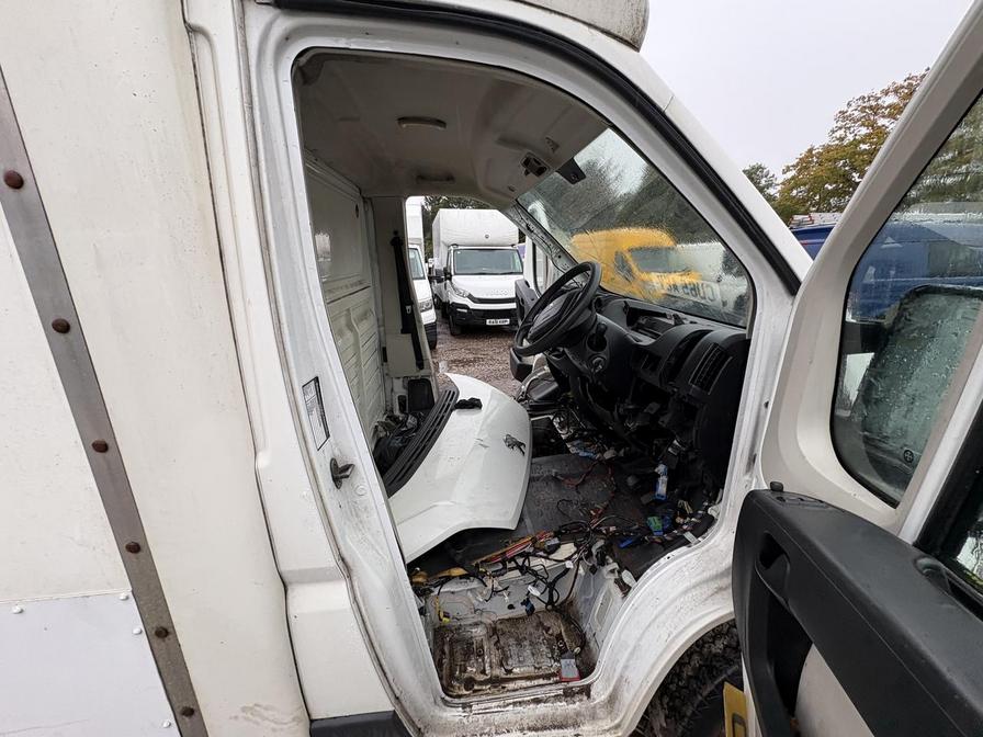2015 Peugeot Boxer – Model: Boxer 335 L3 HDi – CU65AEV