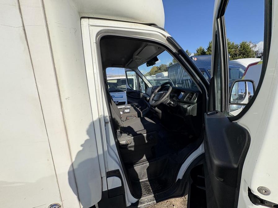 2018 Iveco Daily – Model: Daily 35S14 Semi-Auto – RJ18EZD