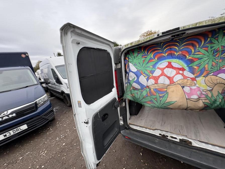 2006 Vauxhall Vivaro – Model: Vivaro  2900 CDTI SWB – FN56UTJ