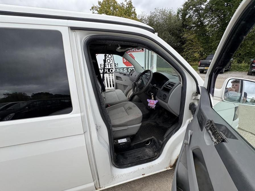 2007 Volkswagen Transporter – Model: Transporter T28 102 TDI SWB – BK07KFT