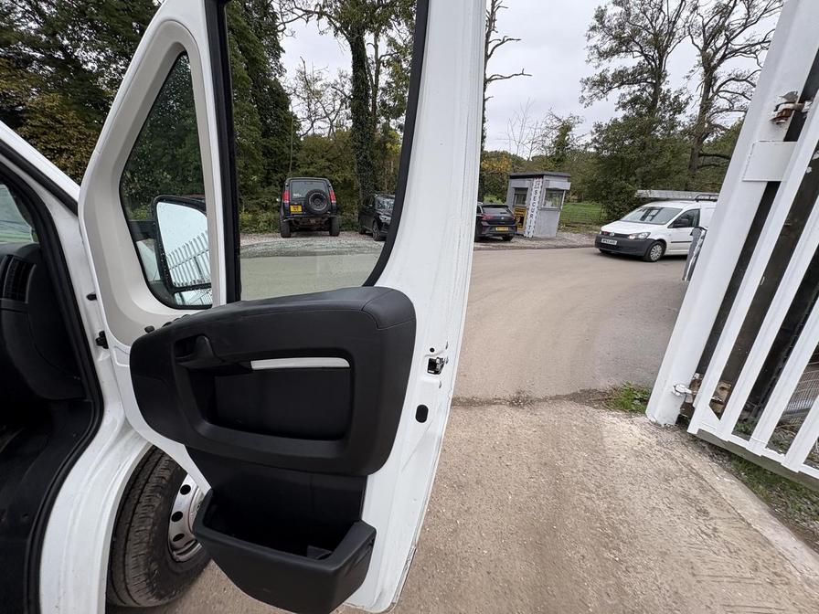 2019 Citroen Relay – Model: Relay 35 L2H2 Enterprise Blue HDi S/S – FV69XSL