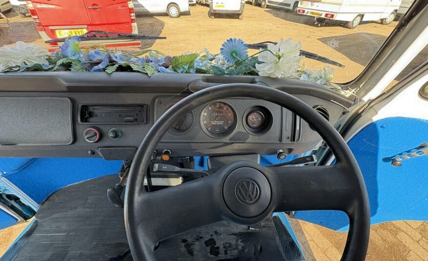 2002 Volkswagen Transporter  – WU51FFO
