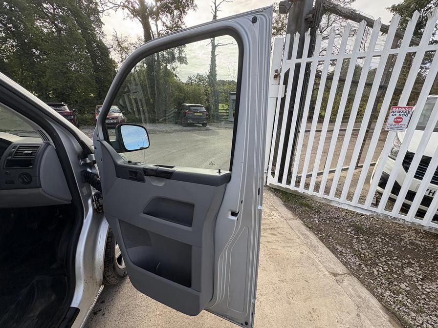 2007 Volkswagen Transporter Transporter T30 102 TDI LWB – GR56JKV