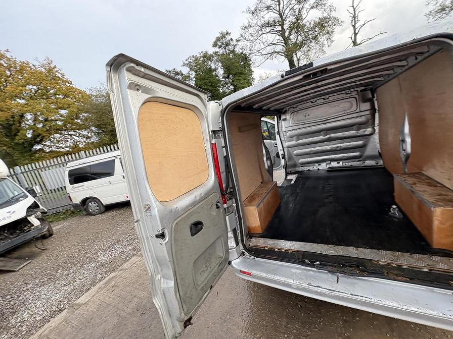 2013 Vauxhall Vivaro – Model: Vivaro 2900 Sportive CDTi LWB – DY13ZBJ