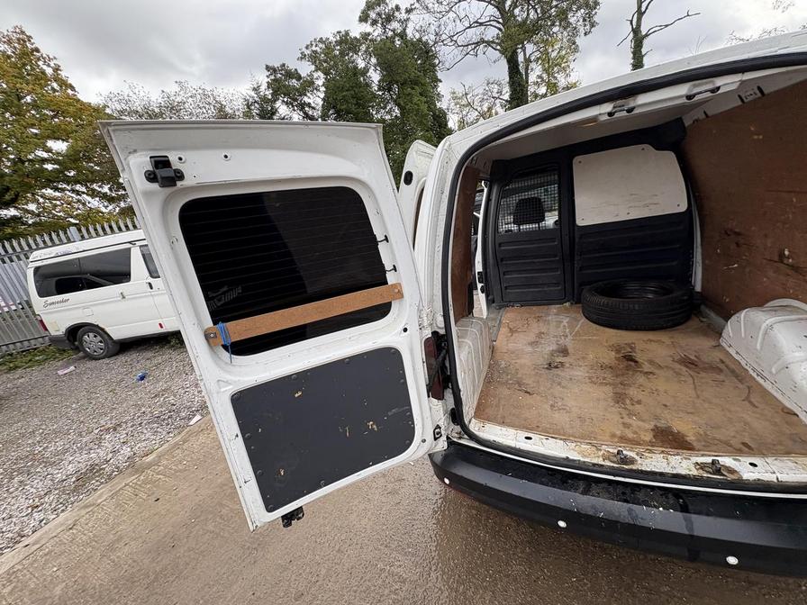 2013 Volkswagen Caddy – Model: Caddy C20 Trendline TDI – SC62HDE