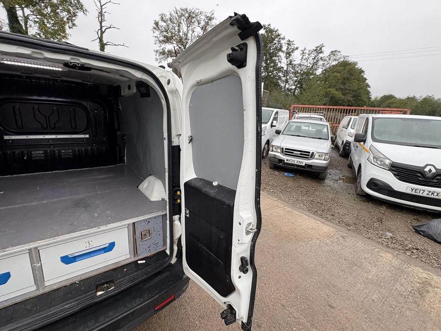 2016 Vauxhall Combo – Model: Combo 2000 L1H1 CDTi S/S ecoFLEX – EN16VSD