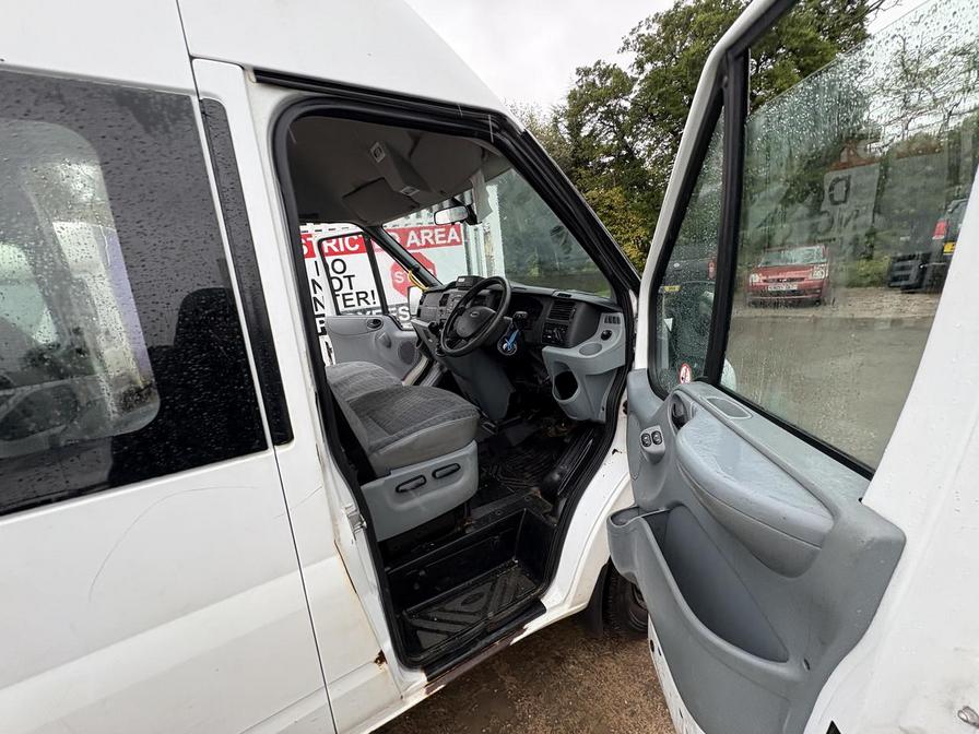 2008 Ford Transit Transit 100 15-Seat RWD – SJ08ZFL