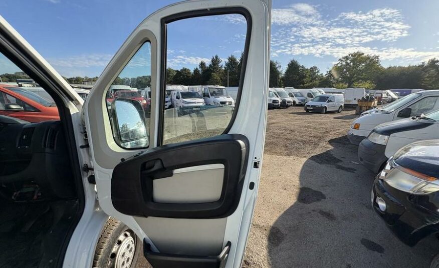 2013 Peugeot Boxer Boxer 333 L1H1 HDi – CK63FUY