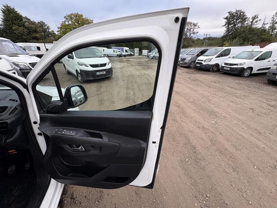 2018 Vauxhall Combo Life – Model: Combo Life Energy CDTi S/S – DS68OLE