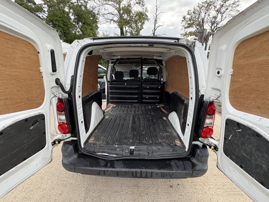 2017 Peugeot Partner Partner Professional L1 Blue HDi – NV66RZX