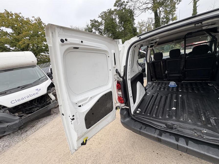 2018 Citroen Berlingo – Model: Berlingo 625 LX Blue HDi S/S – LD68YXE