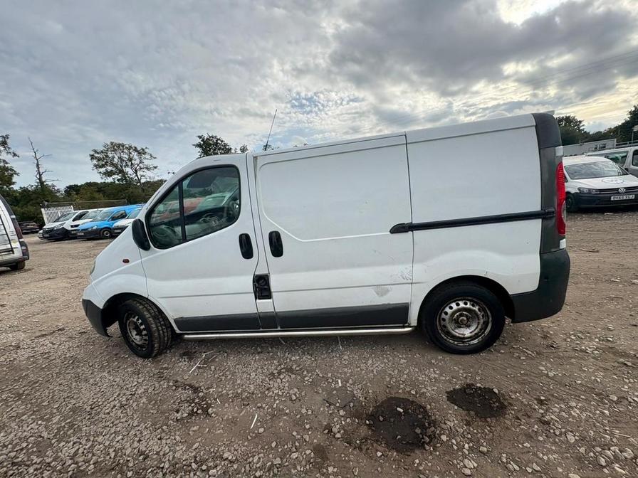 2007 Vauxhall Vivaro Vivaro 2700 CDTI SWB – YD57VWC