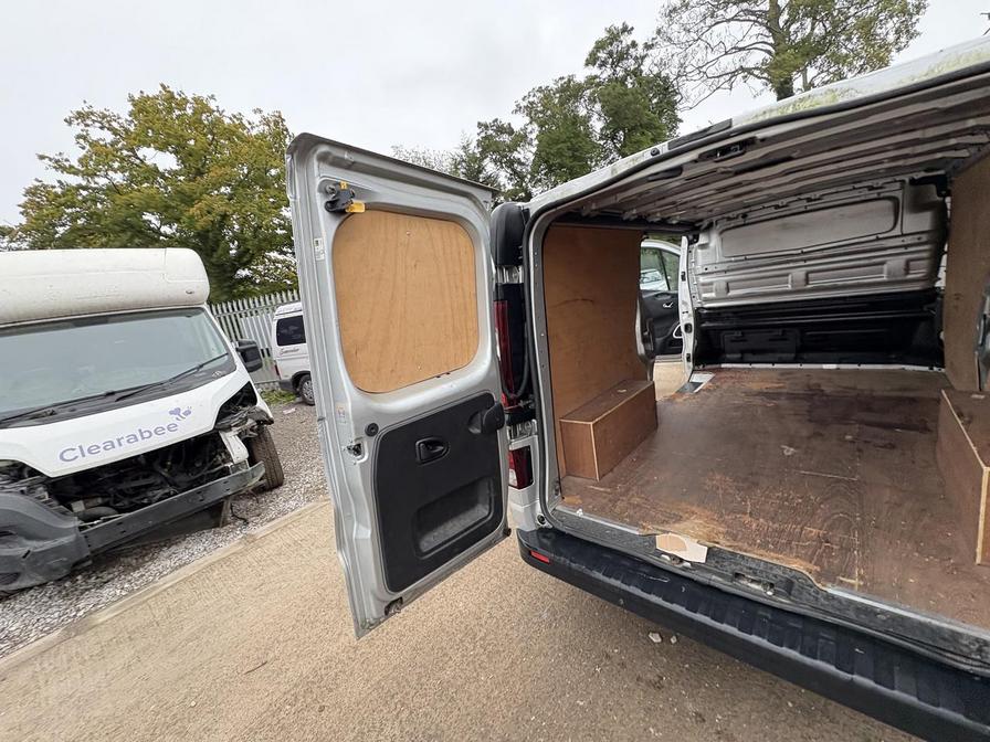 2018 Vauxhall Vivaro – Model: Vivaro 2900 Sportive CDTi – YR68OEP