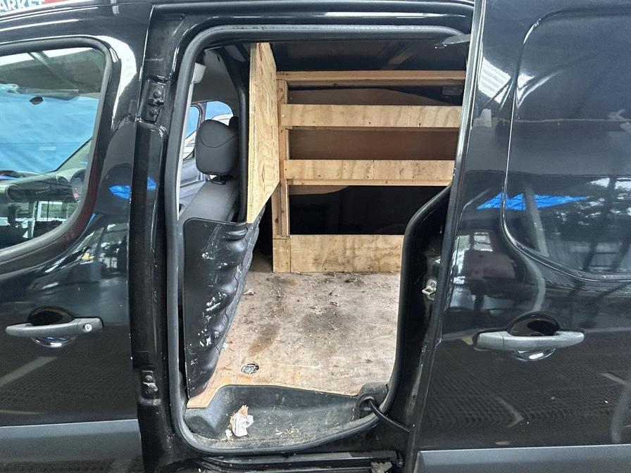 2016 Peugeot Partner – Model: Partner S L1 Blue HDi – NV16XHD