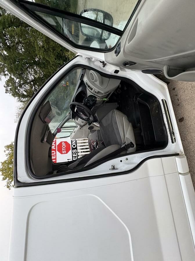 2014 Vauxhall Vivaro – Model: Vivaro 2900 Sportive CDTi LWB – DS14ZRL