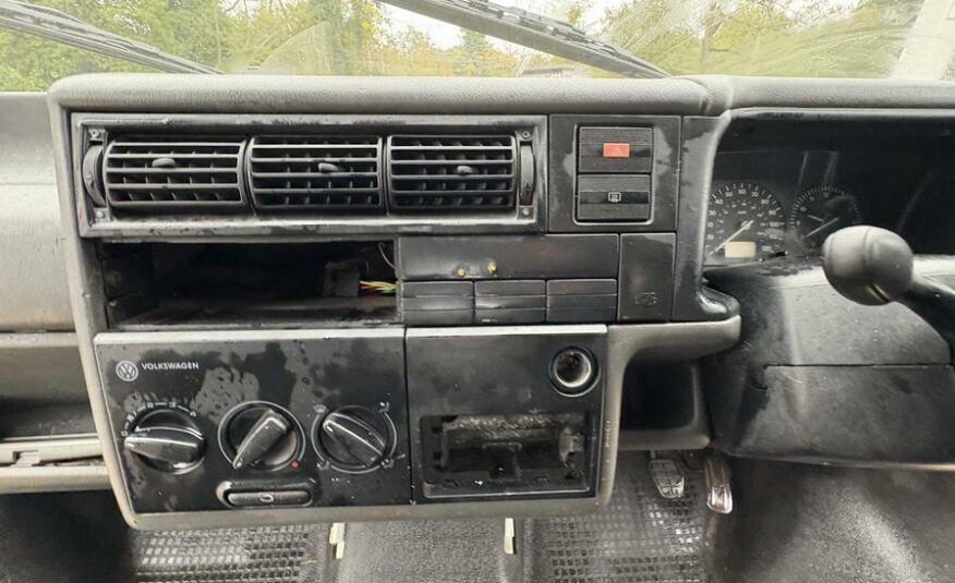 1997 Volkswagen Transporter – Model: 1000 TD SWB – R507UAN