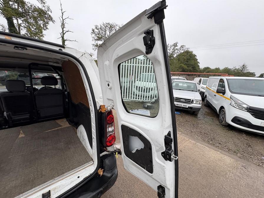 2014 Citroen Berlingo – Model: Berlingo 625 Enterprise HDI – WP64JVZ