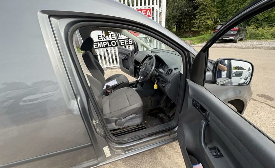 2014 Volkswagen Caddy Caddy C20 Highline TDI BlueMotion Technology Semi-Auto – LR14XKH