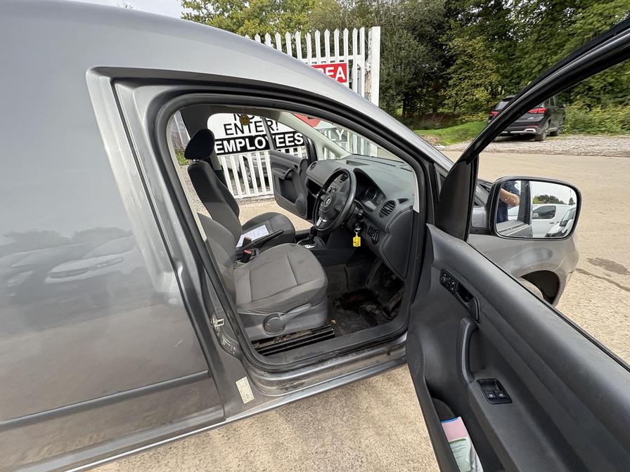 2014 Volkswagen Caddy Caddy C20 Highline TDI BlueMotion Technology Semi-Auto – LR14XKH