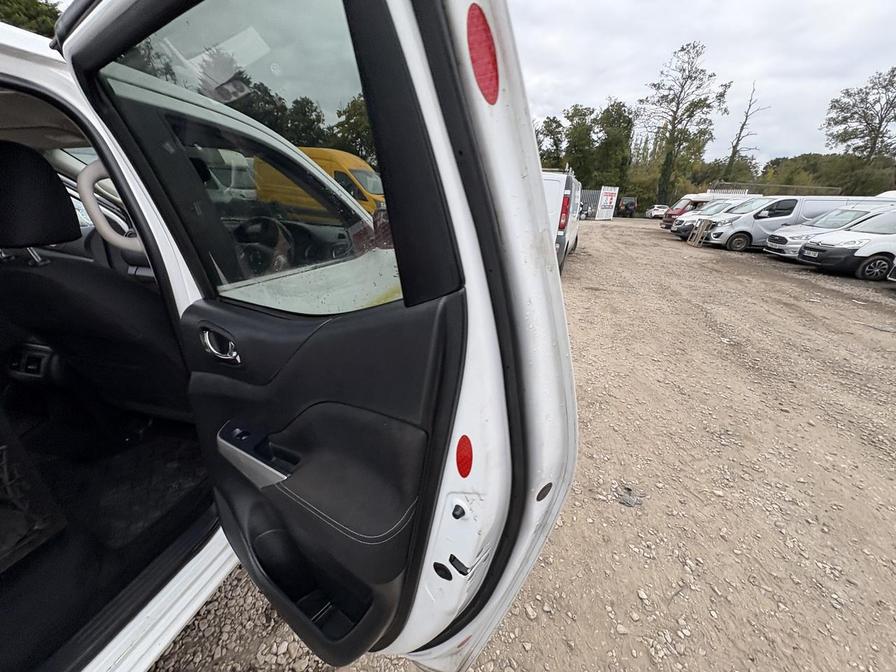 2020 Nissan Navara – Model: Navara N-Connecta dCi – SL70ARZ