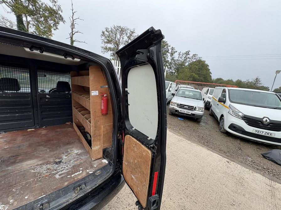 2013 Volkswagen Caddy – Model: Caddy C20 TDI 102 – RJ13FUB