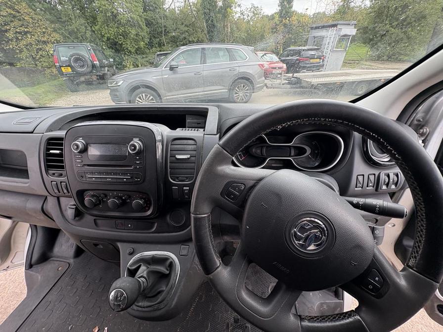 2017 Vauxhall Vivaro – Model: Vivaro  2900 Sportive CDTi – DN67APF