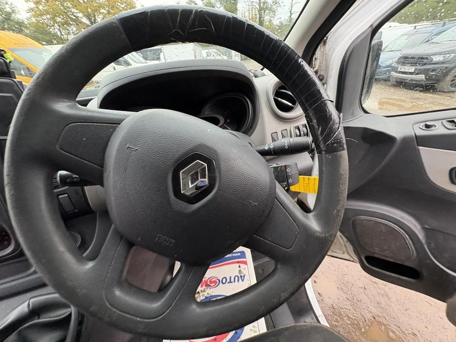 2015 Renault Trafic – Model: Trafic SL27 Business+ dCi – DS15WYP