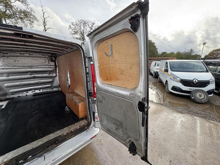 2013 Vauxhall Vivaro – Model: Vivaro 2900 Sportive CDTi LWB – DY13ZBJ