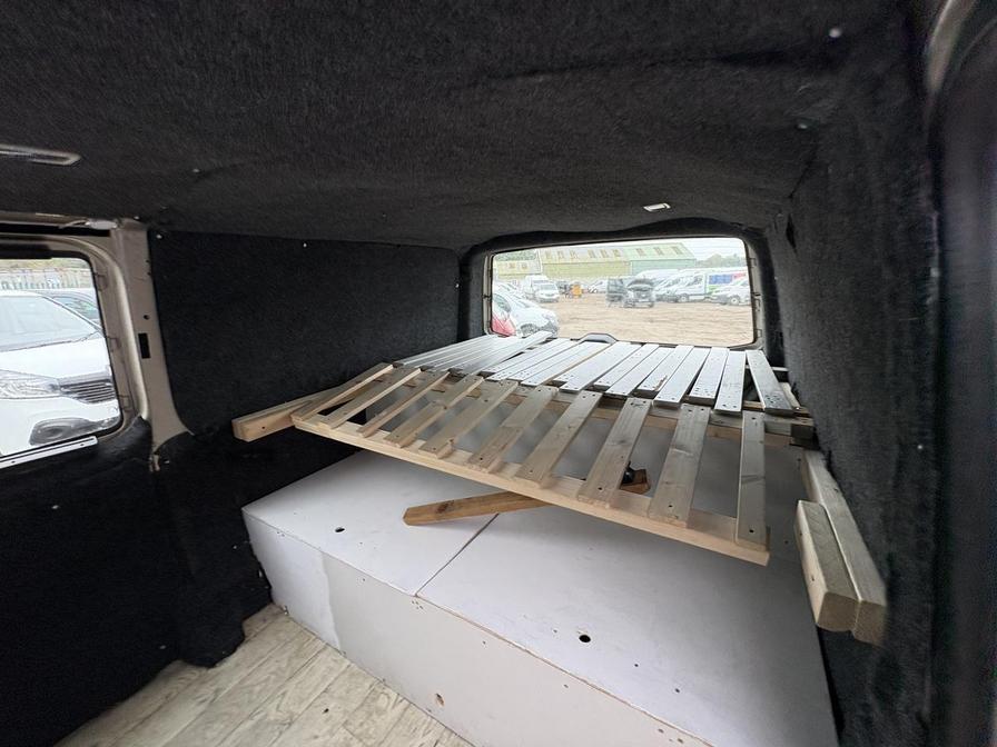 2008 Volkswagen Transporter – Model: Transporter T32 130 TDI LWB – GD08BUU