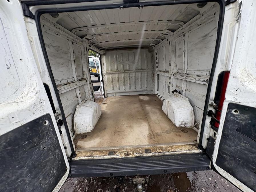 2018 Peugeot Boxer Boxer 333 Professional L1H1 Blue HDi – EO18BXE