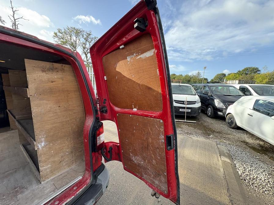 2009 Volkswagen Transporter Transporter T30 130 TDI LWB – CP09GXF
