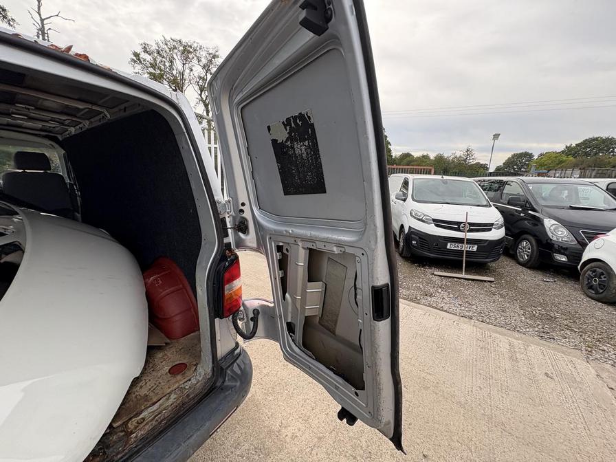 2007 Volkswagen Transporter Transporter T30 130 TDI LWB – CX57VXB