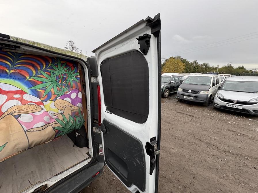 2006 Vauxhall Vivaro – Model: Vivaro  2900 CDTI SWB – FN56UTJ